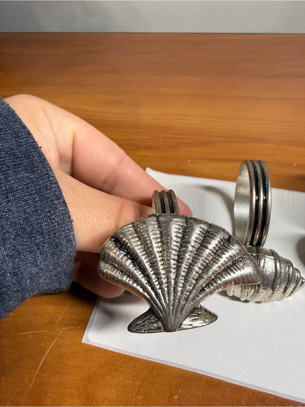 4 Piece Pewter Metal Napkin Ring Holder Seashell Beach Minimalist Dining